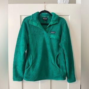 Green Patagonia snap fleece pullover, size large